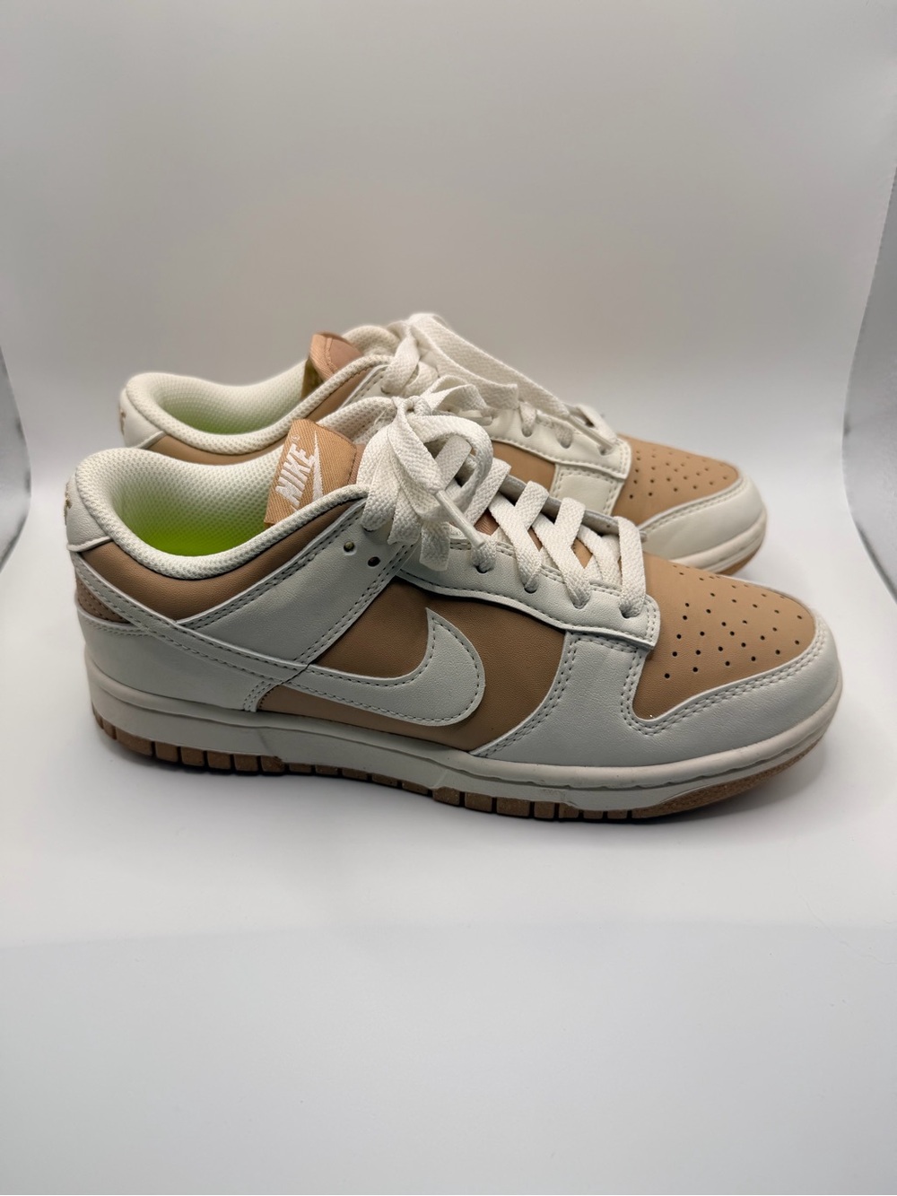 Nike Dunk Low - White & Neon Green Insole